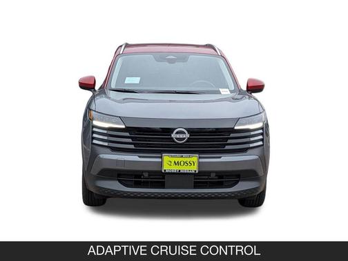 Gun Metallic/Scarlet Ember Tintcoat 2026 Nissan Kicks SV