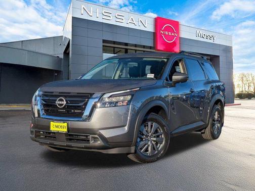 2025 Nissan Pathfinder SV FWD