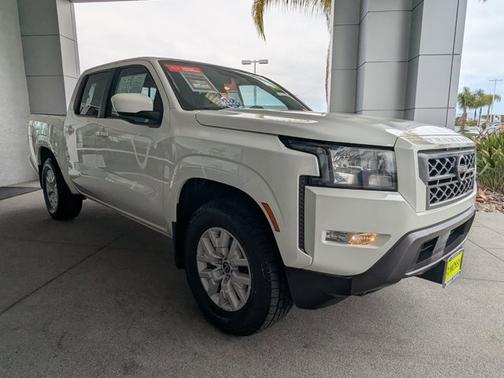 2022 Nissan Frontier SV
