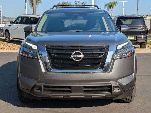 2025 Nissan Pathfinder SV FWD