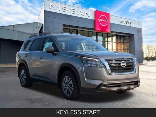 2025 Nissan Pathfinder SV FWD