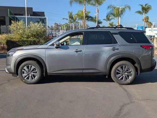 2025 Nissan Pathfinder SV FWD
