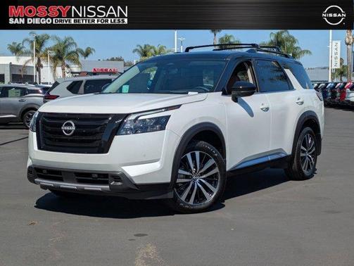 2025 Nissan Pathfinder Platinum