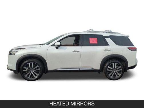 2025 Nissan Pathfinder Platinum FWD