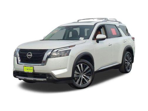 2025 Nissan Pathfinder Platinum FWD