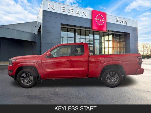 2025 Nissan Frontier SV