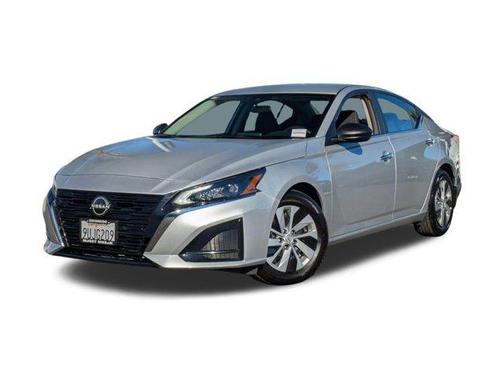 2025 Nissan Altima S FWD