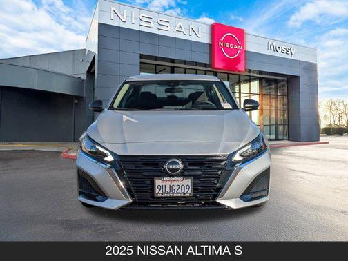 2025 Nissan Altima S FWD