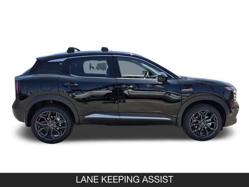 Super Black 2026 Nissan Kicks SR