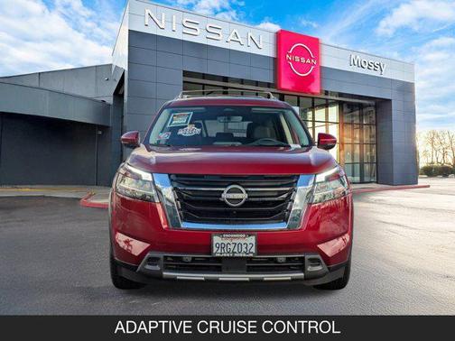 2024 Nissan Pathfinder Platinum