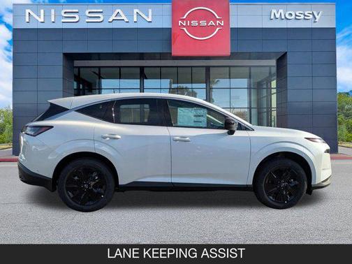 2025 Nissan Murano SV