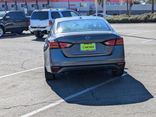 2025 Nissan Altima S FWD