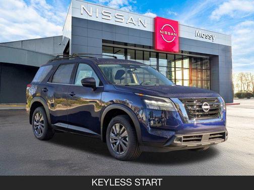 2025 Nissan Pathfinder SV FWD