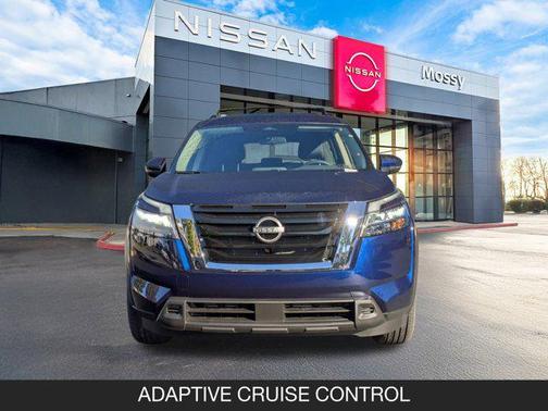 2025 Nissan Pathfinder SV FWD