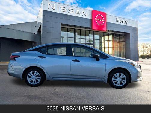 2025 Nissan Versa 1.6 S