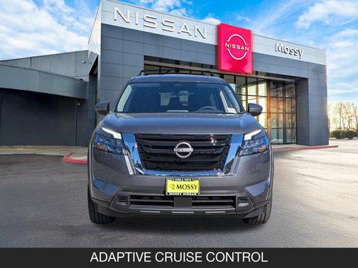 2025 Nissan Pathfinder SV FWD