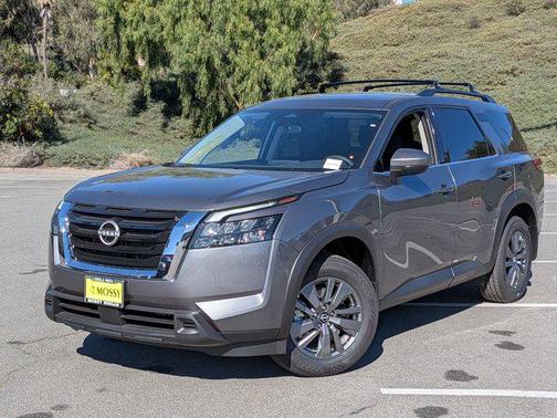 2025 Nissan Pathfinder SV FWD