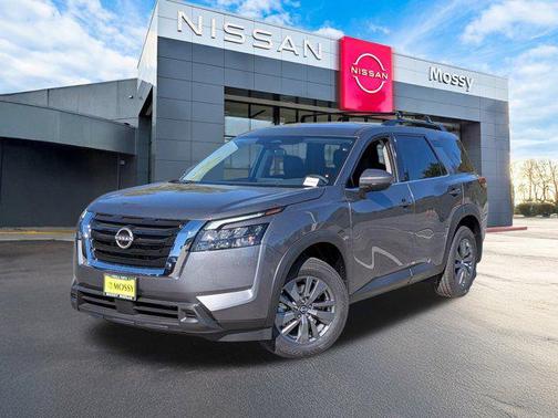 2025 Nissan Pathfinder SV FWD