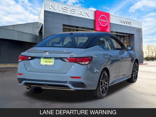 2025 Nissan Sentra SR