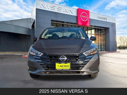 2025 Nissan Versa 1.6 S