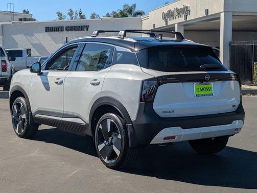 2026 Nissan Kicks SR