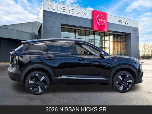 2026 Nissan Kicks SR
