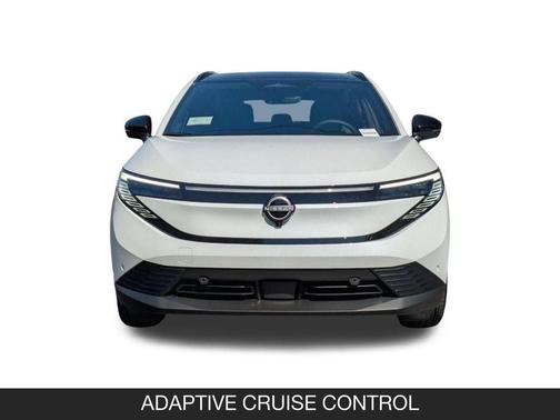 Everest White Pearl Tricoat 2026 Nissan Leaf PLATINUM+