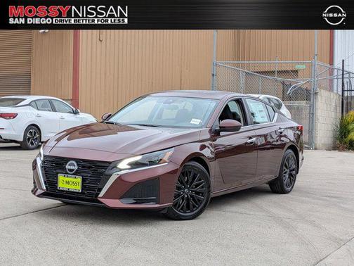 2025 Nissan Altima SV FWD