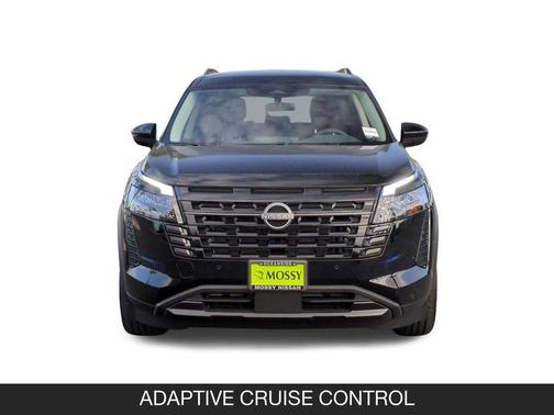 Super Black 2026 Nissan Pathfinder SV