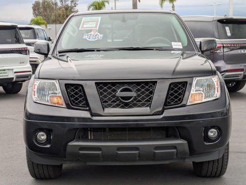 2021 Nissan Frontier SV