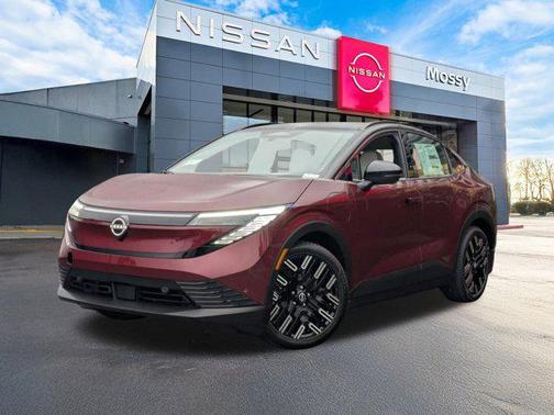 2026 Nissan Leaf PLATINUM+