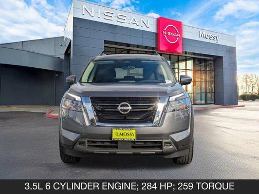 2025 Nissan Pathfinder SV FWD