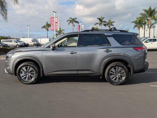 2025 Nissan Pathfinder SV FWD