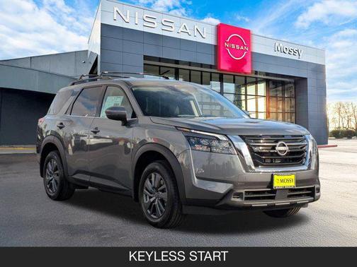 2025 Nissan Pathfinder SV FWD