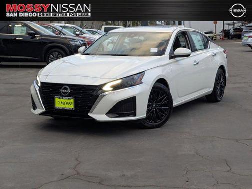 2025 Nissan Altima SV FWD