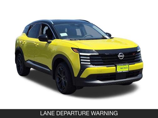 Yuzu Yellow/Super Black 2026 Nissan Kicks SR
