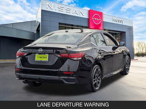 2025 Nissan Sentra SR