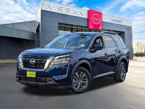 2025 Nissan Pathfinder SV FWD
