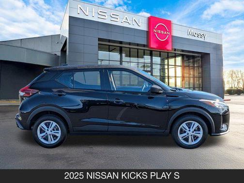 2025 Nissan Kicks S