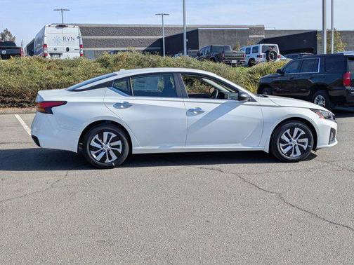 2025 Nissan Altima S FWD