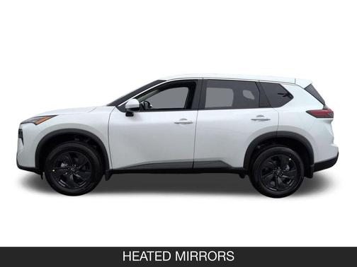 Everest White Pearl Tricoat 2026 Nissan Rogue SV