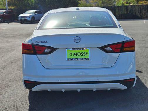 2025 Nissan Altima S FWD