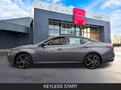 2025 Nissan Altima SR FWD