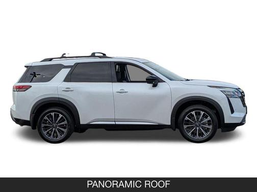 Everest White Pearl Tricoat 2026 Nissan Pathfinder Platinum