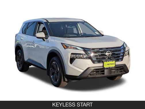 Everest White Pearl Tricoat 2026 Nissan Rogue SV