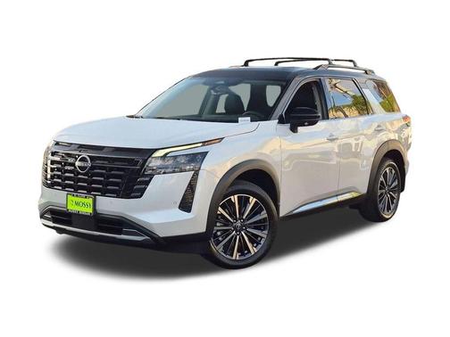 Everest White Pearl/Black 2026 Nissan Pathfinder Platinum