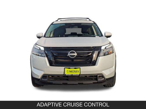 2025 Nissan Pathfinder SV FWD