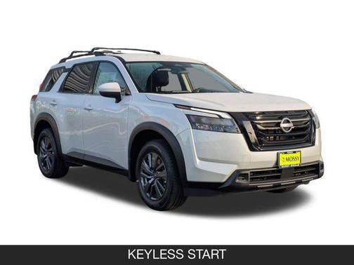 2025 Nissan Pathfinder SV FWD