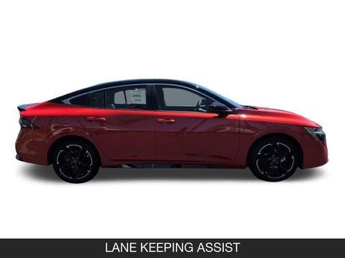 Energetic Ember/Super Black 2026 Nissan Sentra SR