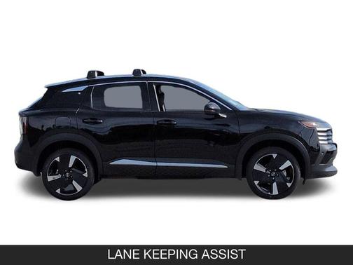Super Black 2026 Nissan Kicks SR